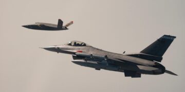 Το XQ-58A Valkyrie των Αμερικάνων Πεζοναυτών ολοκλήρωσε την πρώτη επιτυχημένη δοκιμαστική πτήση