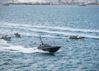 Multi-Domain AI Development Exercise Conducted by Royal Navy in the Solent Tests Vessel Recognition Capabilities