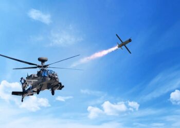 Πύραυλοι Spike-NLOS σε ελικόπτερα Apache AH-64E V6 δοκιμάστηκαν με επιτυχία στο Yuma Proving Ground