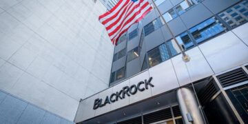 H Blackrock αναλαμβάνει την ανοικοδόμηση της Ουκρανίας – Θα ακολουθηθεί το μοντέλο του Ιράκ;
