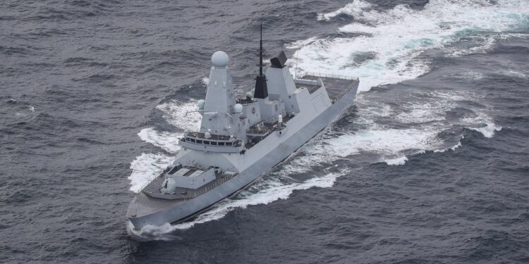 Το USS Carney κατέρριψε με επιτυχία 14 drone των Χούθι – Το HMS Diamond επιχείρησε μέσω ASTER-15 – Ανάγκη εύρεσης ασύμμετρων λύσεων