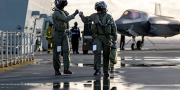 Πιστοποίηση βλημάτων Meteor και SPEAR-3 για τα F-35B του Ηνωμένου Βασιλείου – Μελλοντικός στόλος 74 F-35 για πολυχωρικές επιχειρήσεις