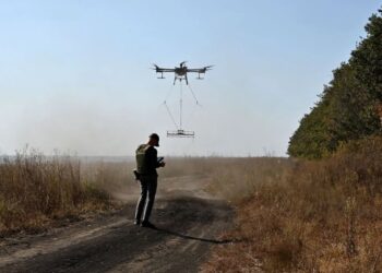 Ουκρανικό Saker UAV με ενσωματωμένη Τεχνητή Νοημοσύνη για αυτόματη αναγνώριση και εμπλοκή απειλών