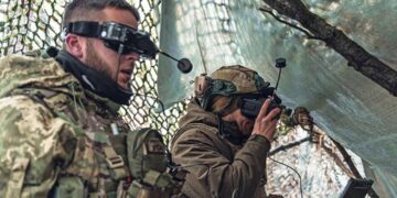 Ουκρανικά FPV drones 5.200$ δολαρίων κατέστρεψαν Ρωσικά Άρματα αξίας άνωθεν των 30 εκατομμυρίων εντός αποθήκης στο Donetsk