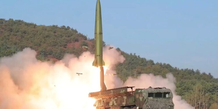 Βορειο-κορεάτικοι Βαλλιστικοί πύραυλοι με απάρτια από Αμερικανικές και Ευρωπαϊκές εταιρείες εκτοξεύονται από τον Ρωσικό Στρατό έναντι της Ουκρανίας