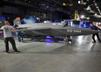 Το XQ-58B Valkyrie UAV επιχείρησε συνεργατικά με F-35 για την εκτέλεση επιχειρήσεων Ηλεκτρονικού Πολέμου και ISR