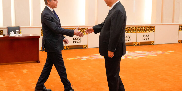 Επίσκεψη Μπλίνκεν στο Πεκίνο – Ανάλυση εξοπλιστικών σχέσεων Κίνας και Ρωσίας εν όψει του Ρωσο-ουκρανικού Πολέμου