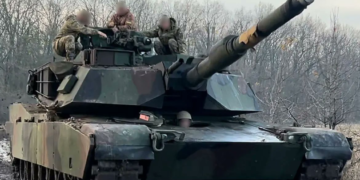 Απομάκρυνση των Ουκρανικών Abrams M1A1 από το πεδίο της μάχης λόγω αυξημένης χρήσης FPV drones