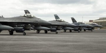 Πλήρως αυτόνομο F-16 υπό τον έλεγχο τεχνητής νοημοσύνης θα διεξάγει πτητικές δοκιμές στην Αμερικανική Πολεμική Αεροπορία