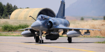 Παράδοση μαχητικών Mirage 2000 προς την Ουκρανική Πολεμική Αεροπορία ανακοίνωσε ο Μακρόν – Επιχειρησιακά χαρακτηριστικά και νέα ραντάρ RDY Doppler