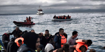 Πληροφοριακές επιχειρήσεις από το BBC και τουρκικές ΜΚΟ εναντίον της Ελλάδας – Ψευδές δημοσίευμα για κακομέταχείριση λαθρομεταναστών