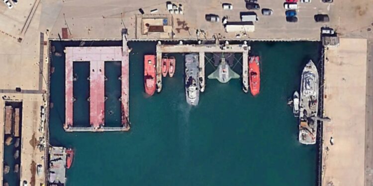 To Μη Επανδρωμένο Υποβρύχιο Manta Ray της DARPA εθεάθη σε ναύσταθμο των ΗΠΑ | Αλλάζει ο χαρακτήρας των Ναυτικών Επιχειρήσεων