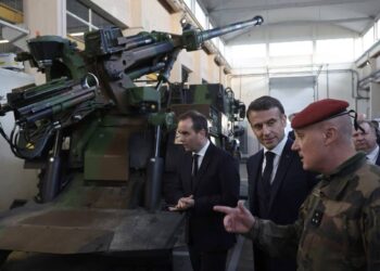 Αξιολόγηση κινητών συστημάτων Πυροβολικού Caesar της KNDS για αντιμετώπιση της απειλής των Σμηνών Drone