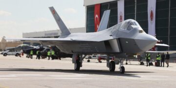 Προβλήματα στην ανάπτυξη του Τουρκικού Μαχητικού ΚΑΑΝ λόγω καθυστερήσεων στις Αλυσίδες Εφοδιασμού – Το Prototype 0 με δύο κινητήρες F110 από τα F-16