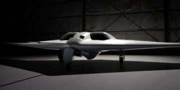 Παρουσίαση του μη επανδρωμένου XRQ-73 της DARPA με υβριδική πρόωση – Δικτυοκεντρικές επιχειρήσεις με επανδρωμένα μαχητικά