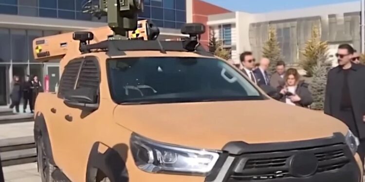 O Tουρκικός Στρατός παρουσίασε ρουκέτα CİRİT-70 της Roketsan σε φορτηγό εξοπλισμένο με ηλεκτροοπτικό σύστημα της Aselsan