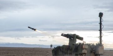 Νέα έκδοση εκτοξευτή πυραύλων KMC-U της ROKETSAN με ηλεκτρο-οπτικό/υπέρυθρο σύστημα ASELFLIR-410 επί οχήματος KAPLAN παρουσιάστηκε σε αμυντική έκθεση