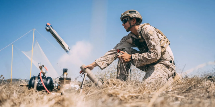 Αγορά περιφερόμενων πυρομαχικών Switchblade ύψους 1 δις από τον Αμερικανικό Στρατό – Το ΕΛΚΑΚ θα ακολουθήσει το Αμερικανικό Μοντέλο του Replicator;