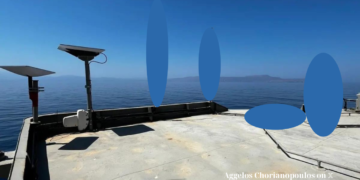 Εγκατάσταση κεραίων Starlink στην Φρεγάτα Νικηφόρος Φωκάς (F-466) του Πολεμικού Ναυτικού