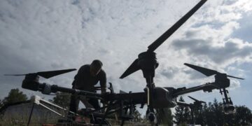 Νέο αυτοσχέδιο drone αυτοκτονίας από τις Ουκρανικές Ένοπλες Δυνάμεις – Σωλήνες νερού, ηλεκτρικοί κινητήρες και κεφαλές από αντιαρματικά PG-7VM