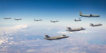 Μήνυμα προς το Ιράν από την Ισραηλινή Πολεμική Αεροπορία για πλήγματα έναντι κρίσιμων/πυρηνικών υποδομών (ΒΙΝΤΕΟ)