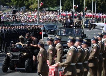 Στην κορυφή των αμυντικών δαπανών ως ποσοστό του ΑΕΠ η Πολωνία – Ραγδαία αύξηση στο 4,7% του ΑΕΠ ξεπερνώντας τις ΗΠΑ
