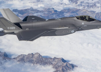 Αγορά μαχητικών F-35, 50 αρμάτων Leopard-2 A8, ελικοπτερων ΝΗ-90 και αύξηση του αμυντικού προϋπολογισμού στα 24 δις ετησίως για την Ολλανδία