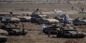 Βομβαρδισμοί ισραηλινών λιμένων από την Χεζμπολάχ και προετοιμασία χερσαίας εισβολής στον Λίβανο από τον IDF