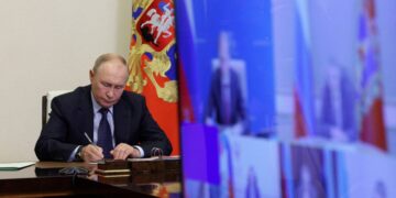 Στην “Μαύρη Λίστα” της Ρωσίας η Ελλάδα σύμφωνα με τον Ρώσο Πρωθυπουργό Μιχαήλ Μισούστιν