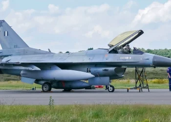 Ελληνικά F-16 Block 30 προσπάθησε να αποκτήσει το Αμερικανικό Πολεμικό Ναυτικό για χρήση ως “κόκκινα” εκπαιδευτικά αεροσκάφη στόχους