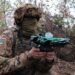 Εκτόξευση FPV drone από ελικόπτερα για καταστροφή εχθρικών μη επανδρωμένων σκαφών επιφανείας USV