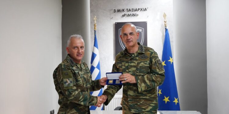 Σχηματισμούς και Μονάδες της Περιοχής Ευθύνης του Δ΄ Σώματος Στρατού επισκέφθηκε ο Αρχηγός ΓΕΕΘΑ