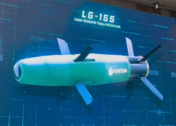 Η ROKETSAN παρουσίασε το κατευθυνόμενο βλήμα LG-155 για κρούση έναντι κινητών τεθωρακισμένων στόχων
