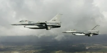 Παράδοση 25 αεροσκαφών F-16 από την Ολλανδία προς την Ουκρανία μαζί με επένδυση ύψους 440 εκατομμυρίων για κατασκευή drone