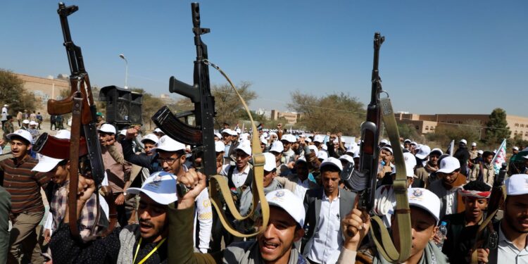 Ρωσικά δορυφορικά δεδομένα στοχοποίησης χρησιμοποιούν οι Χούθι για τις επιχειρήσεις τους στην Ερυθρά Θάλασσα σύμφωνα με την WSJ