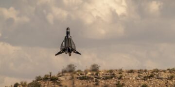 Το σύστημα αναχαίτισης ΜΕΑ Roadrunner Drone Hunting Drone της Anduril επιλέχθηκε από το Αμερικανικό Πεντάγωνο