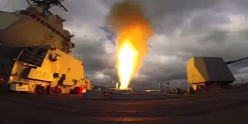 Πως έδρασε το Αμερικανικό Πολεμικό Ναυτικό κατά τις ιρανικές επιθέσεις εναντίον του Ισραήλ