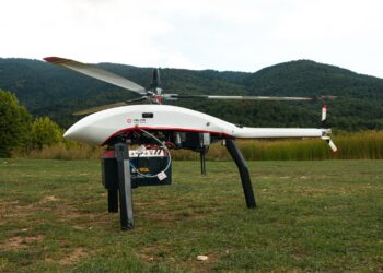 Παρουσίαση του ελληνικού UAV Velos V3 εξοπλισμένο με RIEGL VQ-840-GL για υποβρύχια σάρωση απειλών