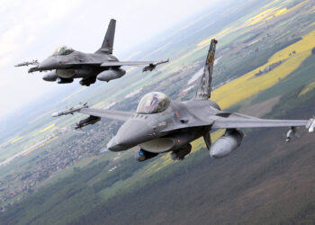 Ο ρόλος των μαχητικών αεροσκαφών F-16 στην αεράμυνα της χώρας – Το παράδειγμα των Ουκρανικών F-16 για κατάρριψη ρωσικών βαλλιστικών πυραύλων
