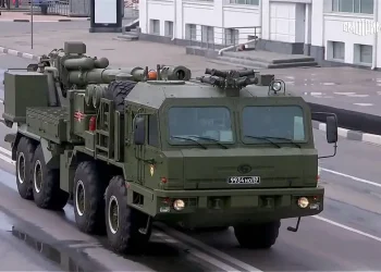Η Ρωσία παρουσιάζει το νέο Αυτοκινούμενο Πυροβόλο 2S43 Malva