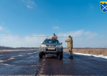 Μητρικό UAV εκτόξευσης FPV drone “Dovbush T10” για τις Ουκρανικές Ένοπλες Δυνάμεις – Ανάγκη αξιοποίησής του από το ΕΛΚΑΚ