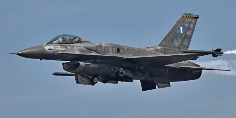 Τουρκικές παραβιάσεις σε Ρόδο, Καστελλόριζο με F-16, F-4, 2 UAV, 1 CN-235 & CN-235