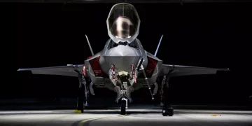 Handelsblatt: Φρεγάτες, Μαχητικά Αεροσκάφη και Θόλος Αεράμυνας – Η Ελλάδα εξοπλίζεται