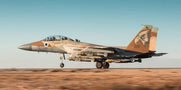 OSINT: Ισραηλινή Πολεμική Αεροπορία βομβάρδισε την πρωτεύουσα Σαναά της Υεμένης με χρήση βλημάτων Rampage και Popeye