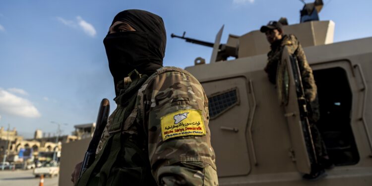 Ερντογάν: Οι Κούρδοι στη Συρία θα καταθέσουν τα όπλα ή θα θαφτούν με αυτά