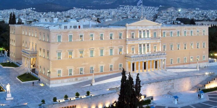 Εξ’ αποστάσεως εργασία – Αλλάζοντας το παραγωγικό μοντέλο της Ελληνικής οικονομίας ενισχύοντας την αποκέντρωση