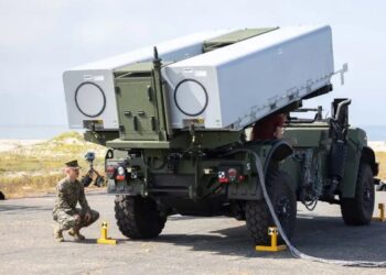 Ενίσχυση Πεζοναυτών: Αξιολόγηση αυτόνομων οχημάτων εκτόξευσης πυραύλων ROGUE Fires