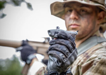 Νano-Drones Black Hornet 4 της Teledyne FLIR για τις Γερμανικές Ένοπλες Δυνάμεις – Μετατροπή οπλίτη σε υβρίδιο μονάδας κρούσης και προωθημένου αισθήτηρα