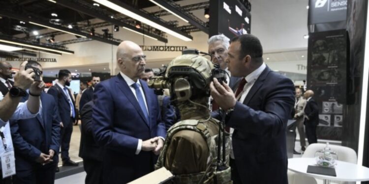 Οικοσύστημα συσκευών Επαυξημένης Πραγματικότητας A.R.M.E.D. για τον “Στρατιώτη του Μέλλοντος” από την ΤΗΕΟΝ στην IDEX-NAVDEX 2025