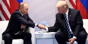 Συνομιλία Donald Trump και Vladimir Putin για τερματισμό του πολέμου στην Ουκρανία – ”Αυτός ο πόλεμος είναι καταστροφή για την Ουκρανία”